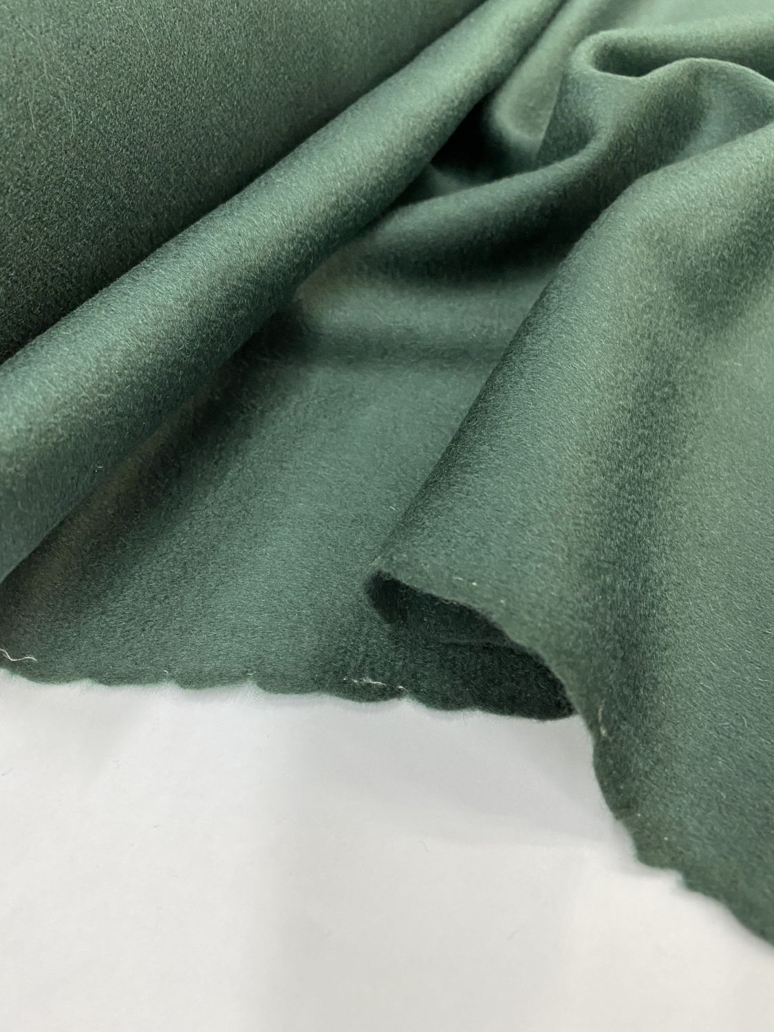 Ткань пальтовая тёмно зелёного цвета шириной1,55м