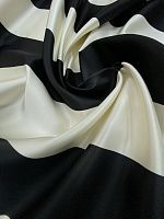 Ткань шёлковая в чёрно белую полоску формодержащая