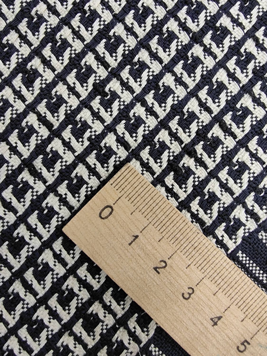 Ткань льняная с хлопком твидового плетения в стиле Gucci