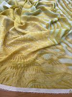 Ткань шёлк купонный в зелёно золотистом тоне в стиле Roberto Cavalli